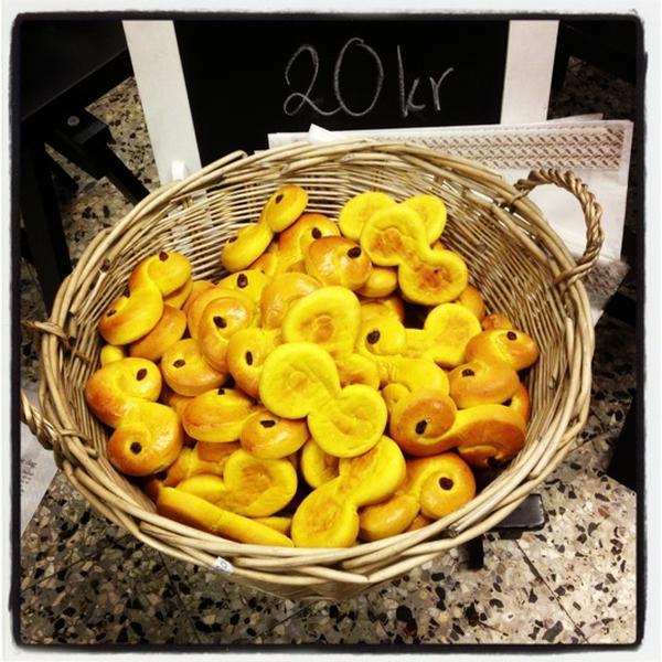 Photo taken at ICA Supermarket Fäladstorget by Ulf K. on 11/28/2012