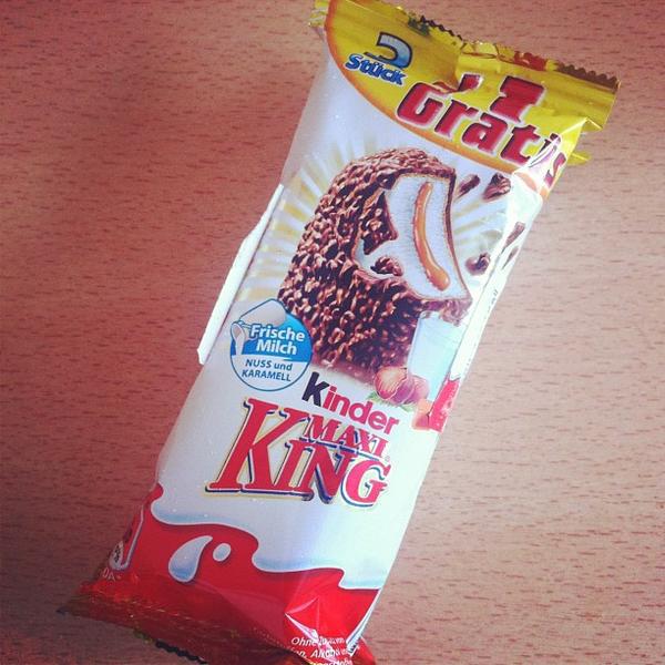 Photo taken at REWE by Carise F. on 4/28/2012-德国柏林主干道118 Photo taken at REWE by Carise F. on 4/28/2012