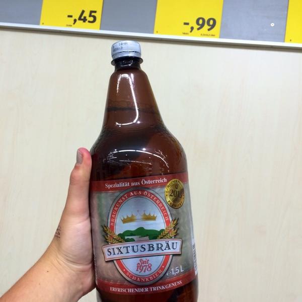 Photo taken at Hofer by Christiana Y. on 6/11/2014-奥地利维也纳玛丽亚街123 Photo taken at Hofer by Christiana Y. on 6/11/2014