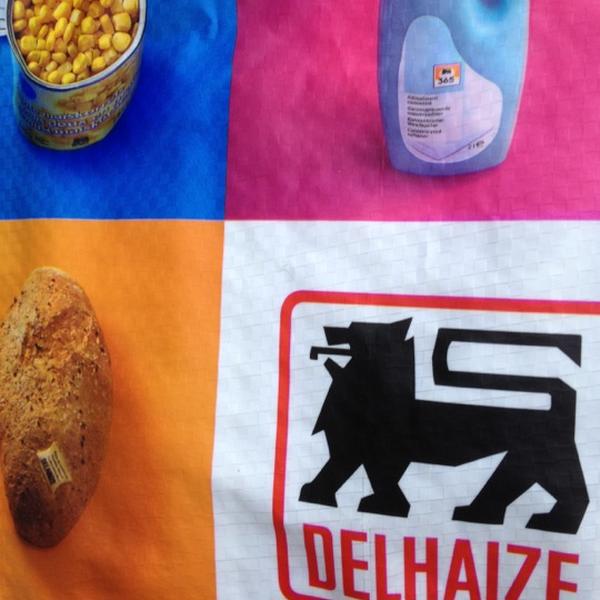 Photo taken at Proxy Delhaize by Bruno B. on 3/25/2012