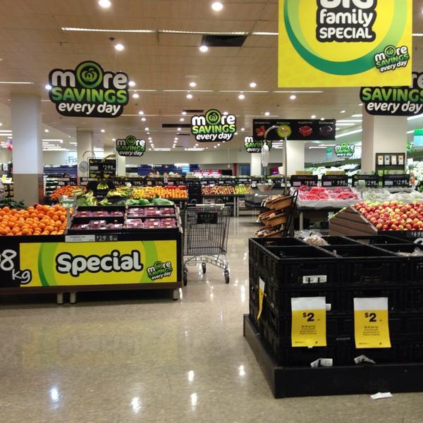 Photo taken at Woolworths by Susan on 8/20/2013-新南威尔士州2216罗克代尔区罗克代尔广场(1罗克代尔广场路) Photo taken at Woolworths by Susan on 8/20/2013