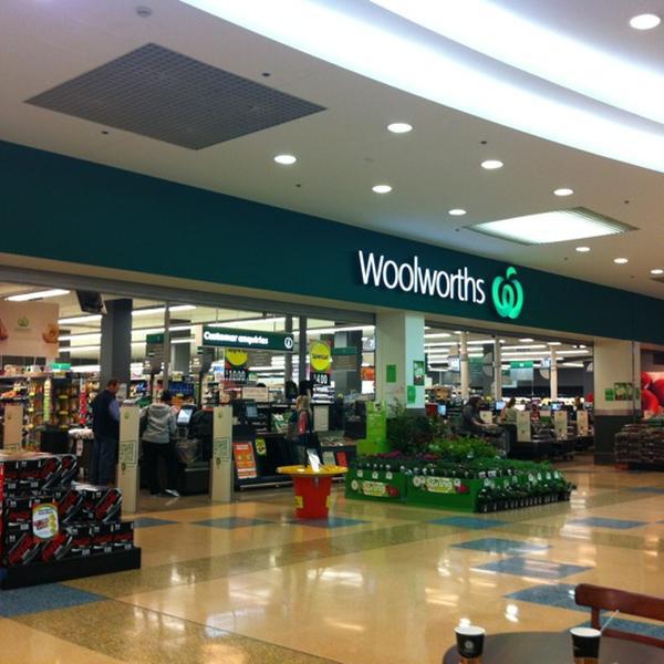Photo taken at Woolworths by Susan on 8/29/2012-新南威尔士州2216罗克代尔区罗克代尔广场(1罗克代尔广场路) Photo taken at Woolworths by Susan on 8/29/2012