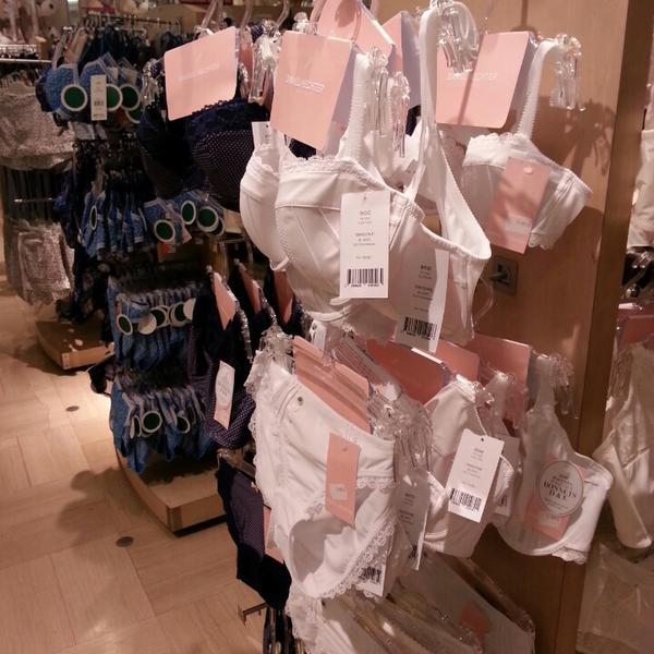 Photo taken at Monoprix by Marina L. on 6/19/2013-法国巴黎香榭丽舍大街52号 Photo taken at Monoprix by Marina L. on 6/19/2013