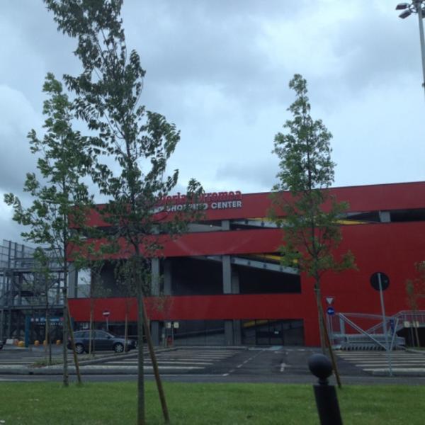 Photo taken at Coop by Silver F. on 5/13/2012-意大利伦巴第圣多纳托 - 米拉尼斯广场购物中心 Photo taken at Coop by Silver F. on 5/13/2012