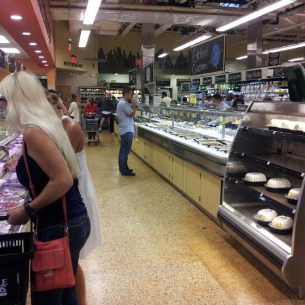 Photo taken at Whole Foods Market by James E. on 8/17/2012-美国佛罗里达州迈阿密奥尔顿路6789 Photo taken at Whole Foods Market by James E. on 8/17/2012