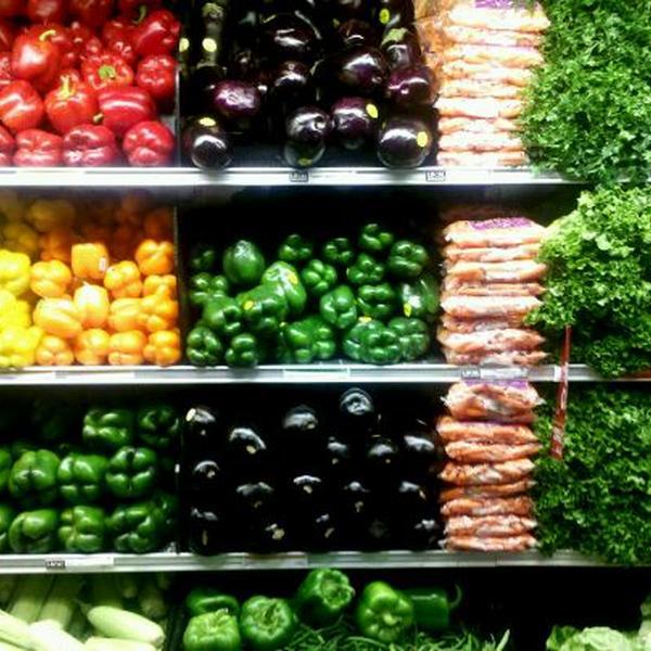 Photo taken at Whole Foods Market by Mark M. on 12/10/2011-加利福尼亚州圣地亚哥市学府大道(在第7大道)711 Photo taken at Whole Foods Market by Mark M. on 12/10/2011