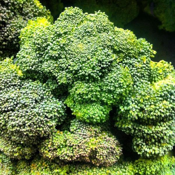 Photo taken at Whole Foods Market by Tom W. on 5/11/2012-加利福尼亚州圣地亚哥市学府大道(在第7大道)711 Photo taken at Whole Foods Market by Tom W. on 5/11/2012