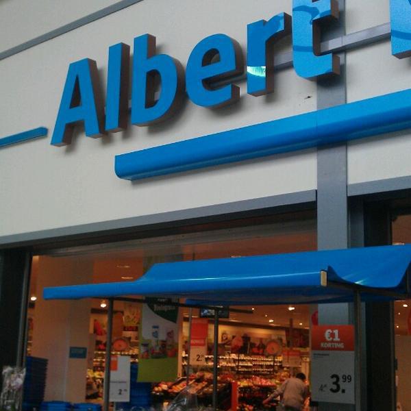 Photo taken at Albert Heijn by севджанsevcan а. on 4/29/2015