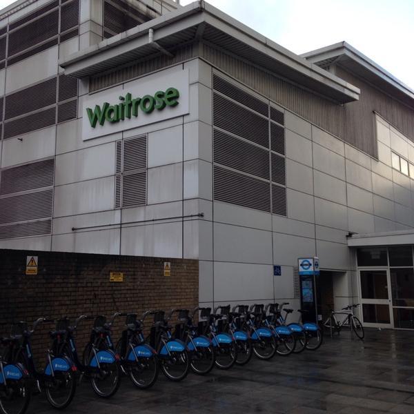 Photo taken at Waitrose by Pablo S. on 12/30/2013-英国伦敦沃平托马斯莫尔街 Photo taken at Waitrose by Pablo S. on 12/30/2013