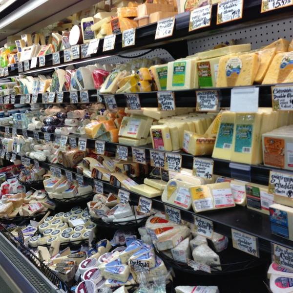 Photo taken at Trader Joe's by Nolan S. on 2/3/2013-美国加利福尼亚州长滩太平洋海岸高速公路东6451 Photo taken at Trader Joe's by Nolan S. on 2/3/2013