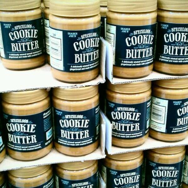 Photo taken at Trader Joe's by Laine on 2/16/2012-美国加利福尼亚州长滩太平洋海岸高速公路东6451 Photo taken at Trader Joe's by Laine on 2/16/2012