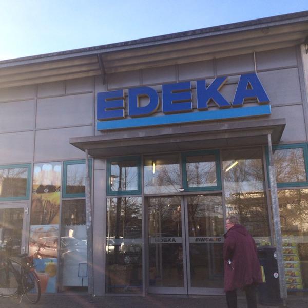 Photo taken at EDEKA Wolf & Wolf by Mietzekotze on 12/31/2013