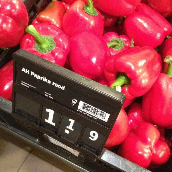 Photo taken at Albert Heijn by Aline B. on 3/30/2013-荷兰弗莱福兰省阿尔梅勒波特广场15 Photo taken at Albert Heijn by Aline B. on 3/30/2013