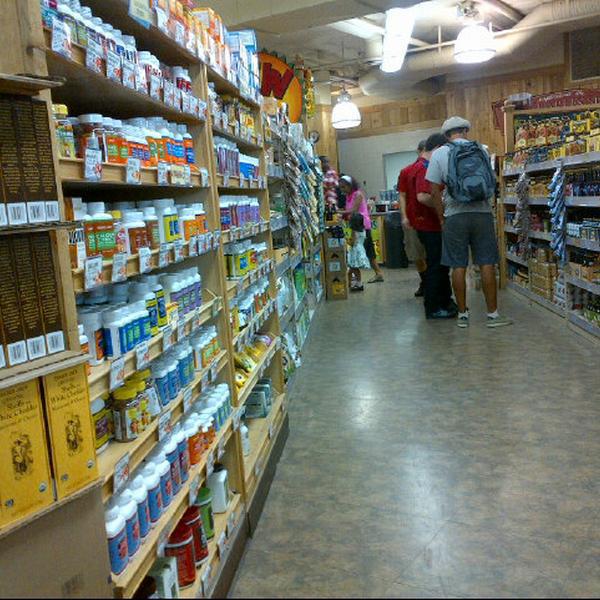 Photo taken at Trader Joe's by Jeff P. on 9/18/2012-华盛顿州西雅图麦迪逊大街1700号 Photo taken at Trader Joe's by Jeff P. on 9/18/2012