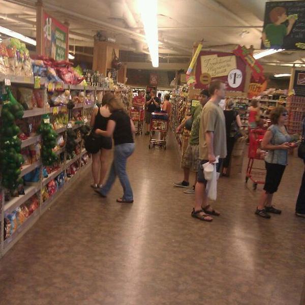 Photo taken at Trader Joe's by Rand F. on 9/5/2011-华盛顿州西雅图麦迪逊大街1700号 Photo taken at Trader Joe's by Rand F. on 9/5/2011