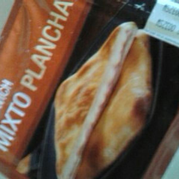 Photo taken at Mercadona by Benji-Lindsay A. on 7/13/2012