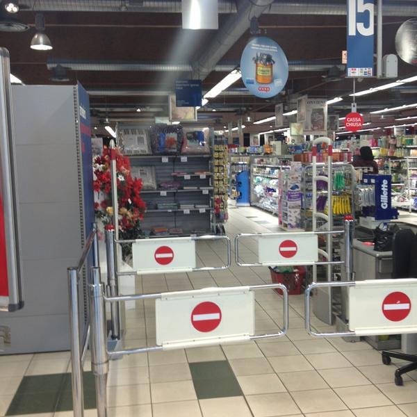 Photo taken at Coop by Lorenzo C. on 1/20/2013-意大利伦巴第科尔马诺葛兰西路 Photo taken at Coop by Lorenzo C. on 1/20/2013