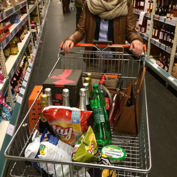 Photo taken at Colruyt by Tineke V. on 2/27/2015-西佛兰德伊泽赫姆维哥路119号 Photo taken at Colruyt by Tineke V. on 2/27/2015