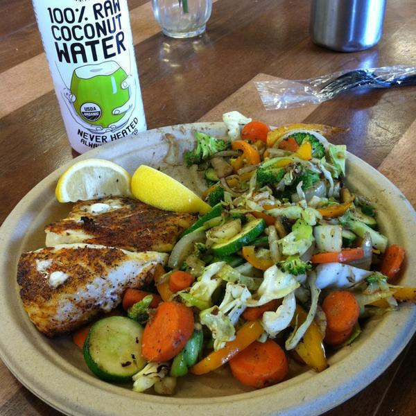 Photo taken at Whole Foods Market by Sarah R. on 1/6/2013-加利福尼亚州帕萨迪纳小阿罗约PKWY465 Photo taken at Whole Foods Market by Sarah R. on 1/6/2013