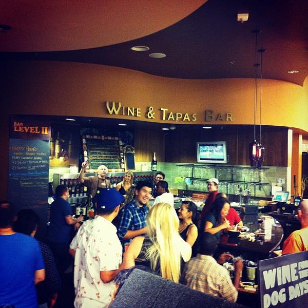 Photo taken at Whole Foods Market by Rudy E. on 9/1/2012-加利福尼亚州帕萨迪纳小阿罗约PKWY465 Photo taken at Whole Foods Market by Rudy E. on 9/1/2012