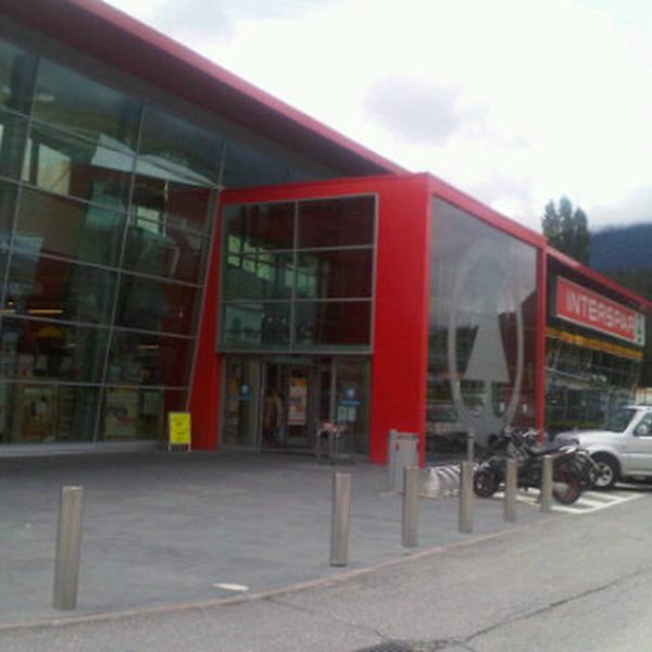 Photo taken at Interspar (Supertip) by Ulrich K. on 6/9/2011