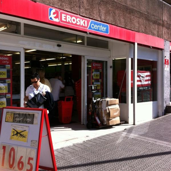 Photo taken at Eroski City Begoñalde by krollian on 10/5/2012