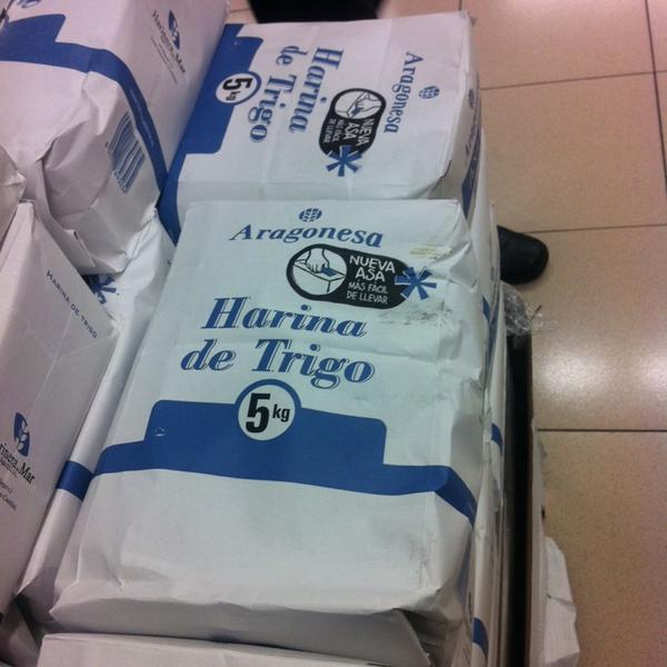 Photo taken at Mercadona by BAHITOSSA on 2/8/2014