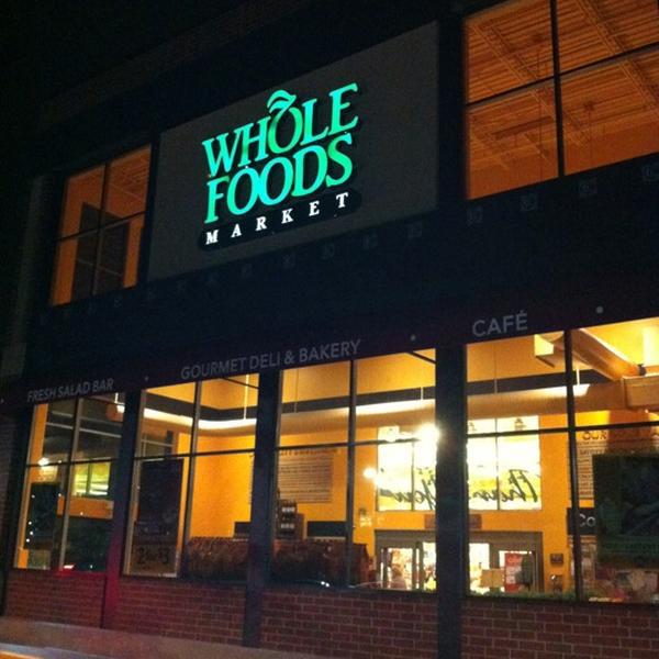 Photo taken at Whole Foods Market by David on 9/17/2011-印地安那 卡梅尔14598克莱露台大道(146西街) Photo taken at Whole Foods Market by David on 9/17/2011