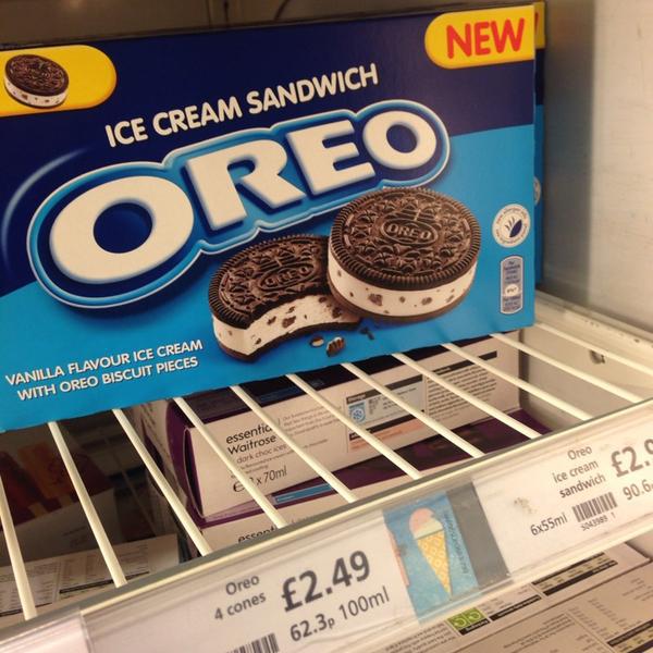 Photo taken at Waitrose by F W. on 8/30/2014-英国伦敦贝尔格莱维亚区莫特克比街27 Photo taken at Waitrose by F W. on 8/30/2014