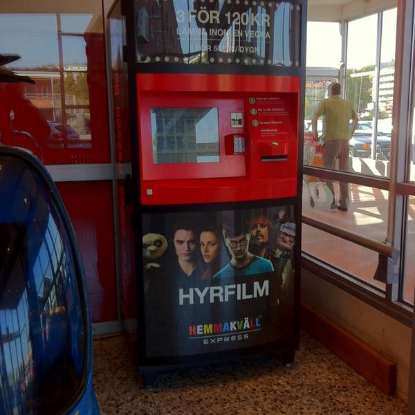 Photo taken at ICA Maxi by M H. on 9/21/2014-瑞典西约塔兰省哥德堡格拉弗斯卡路16号 Photo taken at ICA Maxi by M H. on 9/21/2014