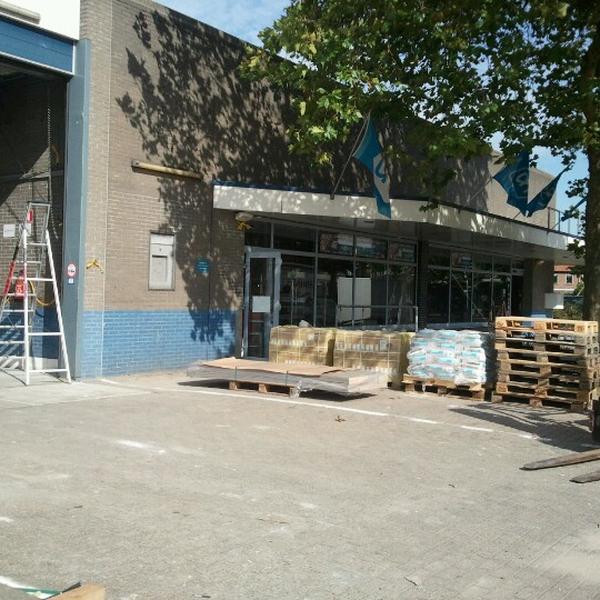 Photo taken at Albert Heijn by Debora d. on 10/1/2012-荷兰南荷兰省鹿特丹派泼尔路151号 Photo taken at Albert Heijn by Debora d. on 10/1/2012