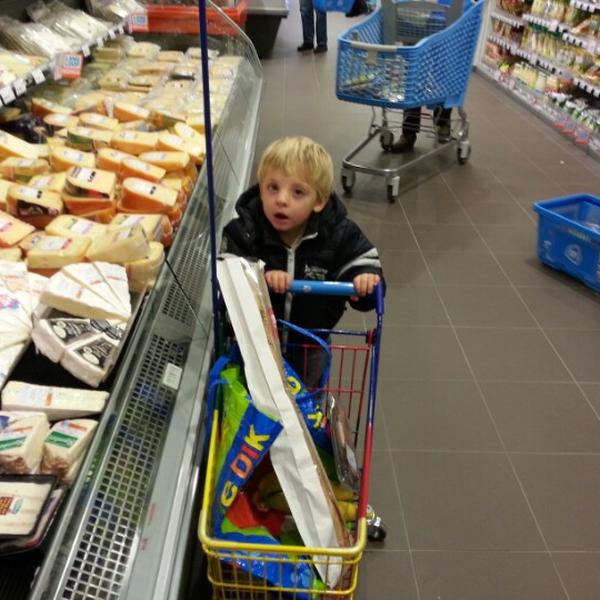 Photo taken at Albert Heijn by Debora d. on 10/26/2012-荷兰南荷兰省鹿特丹派泼尔路151号 Photo taken at Albert Heijn by Debora d. on 10/26/2012