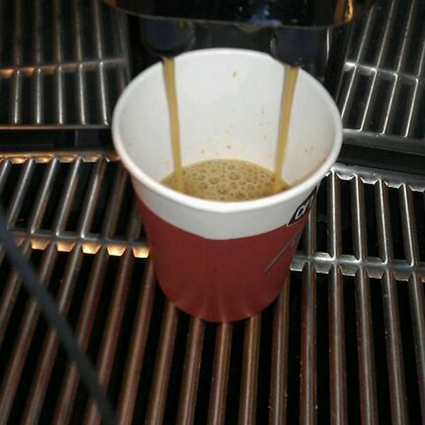 Photo taken at Albert Heijn by Steve f. on 3/6/2012-荷兰南荷兰省鹿特丹欧多基娅广场12号 Photo taken at Albert Heijn by Steve f. on 3/6/2012