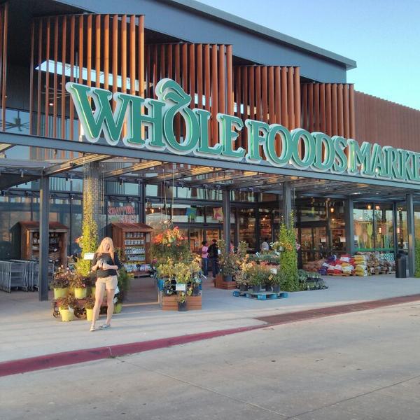 Photo taken at Whole Foods Market by William M. on 4/28/2013-俄勒冈州俄克拉荷马市北西大街(北克拉森大道)6001 Photo taken at Whole Foods Market by William M. on 4/28/2013