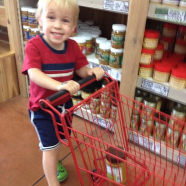 Photo taken at Trader Joe's by Katy T. on 7/14/2012-美国伊利诺斯州内珀维尔华盛顿街44 Photo taken at Trader Joe's by Katy T. on 7/14/2012