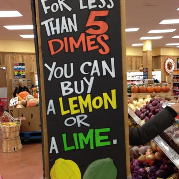 Photo taken at Trader Joe's by Michael L. on 10/27/2012-美国伊利诺斯州内珀维尔华盛顿街44 Photo taken at Trader Joe's by Michael L. on 10/27/2012