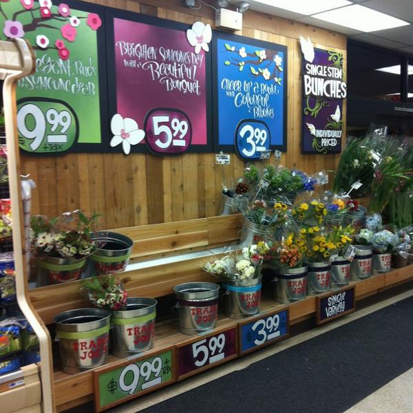 Photo taken at Trader Joe's by Ramiah . on 1/4/2013-加利福尼亚州橙色商场塔斯汀北街2114号 Photo taken at Trader Joe's by Ramiah . on 1/4/2013