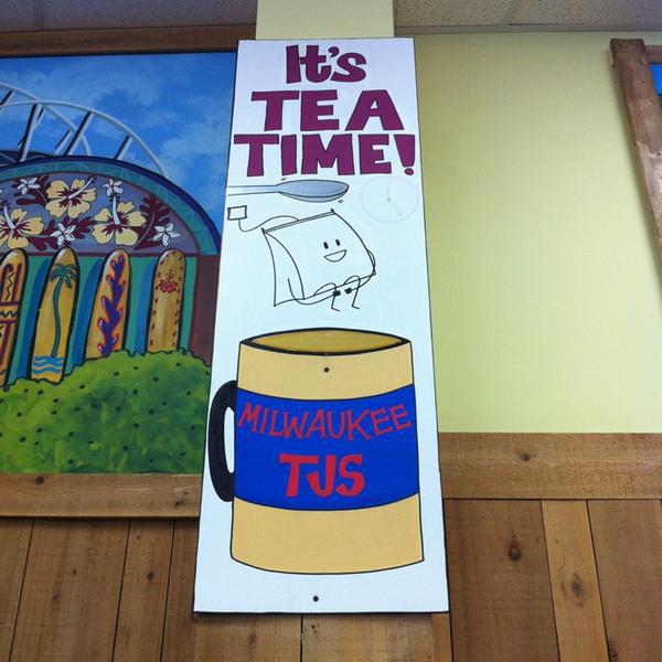 Photo taken at Trader Joe's by Toast M. on 1/21/2013-美国威斯康辛州格伦代尔华盛顿港路北5600 Photo taken at Trader Joe's by Toast M. on 1/21/2013