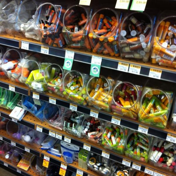 Photo taken at Whole Foods Market by Jeremy L. on 5/22/2012-美国加利福尼亚州奥克兰海湾广场230 Photo taken at Whole Foods Market by Jeremy L. on 5/22/2012