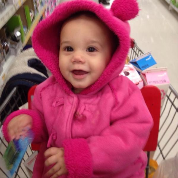 Photo taken at 홈플러스 / Home Plus by Mary Joy Z. on 12/15/2013