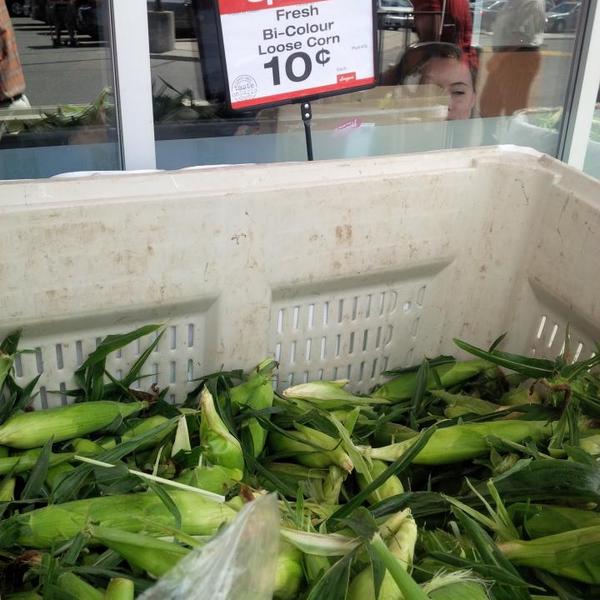 Photo taken at Longo's by Janet Y. on 7/26/2013-加拿大密西沙加邱吉尔大道莱尔德路3163 Photo taken at Longo's by Janet Y. on 7/26/2013