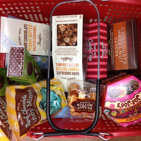 Photo taken at Trader Joe's by joni on 12/6/2012-加尼福尼亚洛杉矶塞普尔维达大道3456(在棕榈大道) Photo taken at Trader Joe's by joni on 12/6/2012