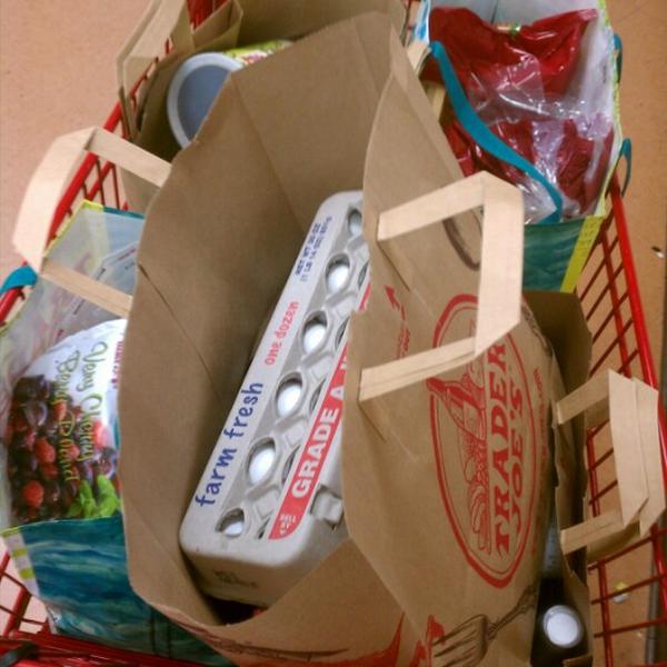 Photo taken at Trader Joe's by Jeffrey H. on 8/7/2012-加尼福尼亚洛杉矶塞普尔维达大道3456(在棕榈大道) Photo taken at Trader Joe's by Jeffrey H. on 8/7/2012