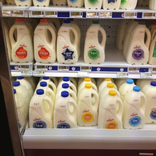 Photo taken at New World by Woiwoi W. on 7/4/2012