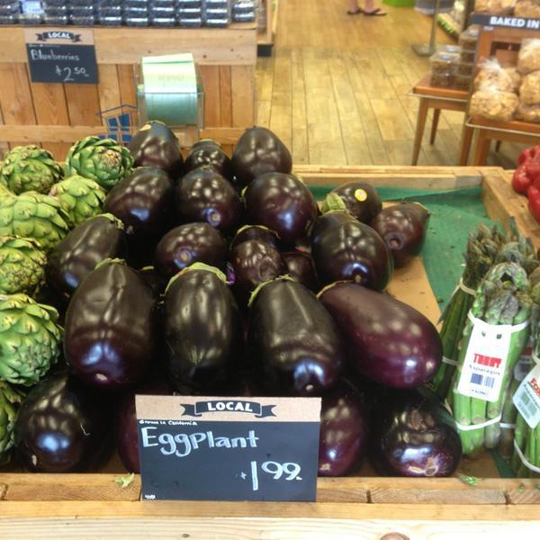 Photo taken at Whole Foods Market by Sheila V. on 6/3/2013-加尼福尼亚雷东多海滩太平洋海岸高速公路405(山茶花和绿柱石街之间) Photo taken at Whole Foods Market by Sheila V. on 6/3/2013