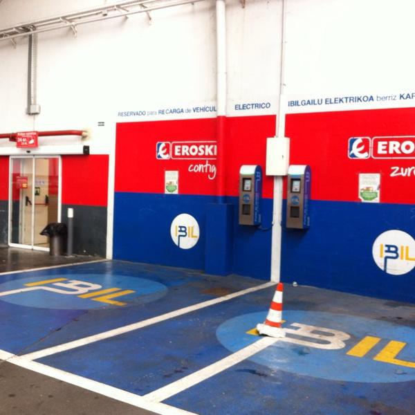 Photo taken at Eroski by krollian on 10/15/2014