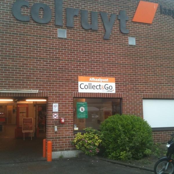 Photo taken at Colruyt by Jonas D. on 7/24/2011