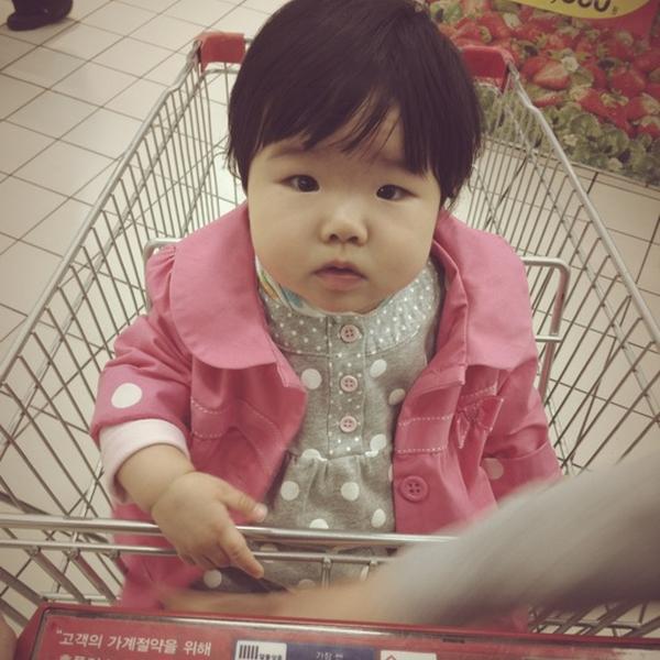 Photo taken at 홈플러스 / Home plus by seongjin K. on 4/8/2012-京畿道华城市泰安区399号 Photo taken at 홈플러스 / Home plus by seongjin K. on 4/8/2012