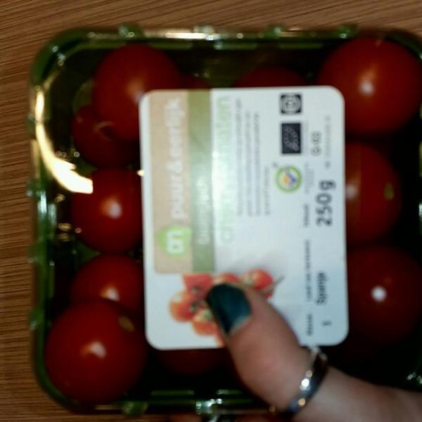 Photo taken at Albert Heijn by Moos-ie on 1/14/2015-荷兰南荷兰省海牙草皮市场103号 Photo taken at Albert Heijn by Moos-ie on 1/14/2015