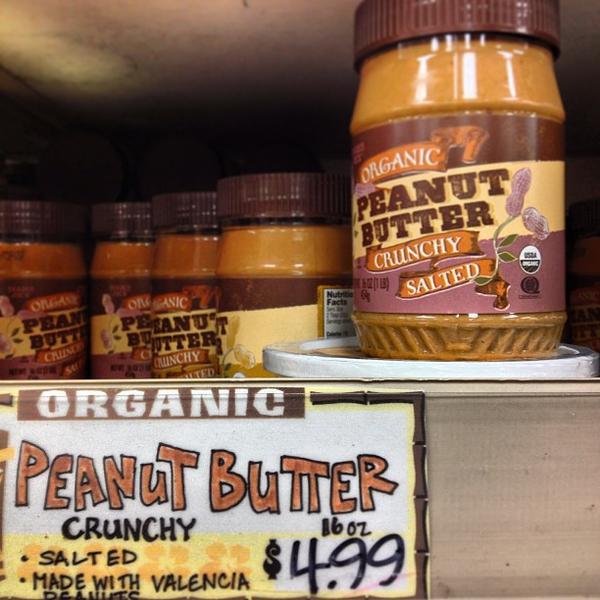 Photo taken at Trader Joe's by MyThy H. on 3/23/2013-密歇根州罗亚尔奥克伍德沃德大道27880号 Photo taken at Trader Joe's by MyThy H. on 3/23/2013